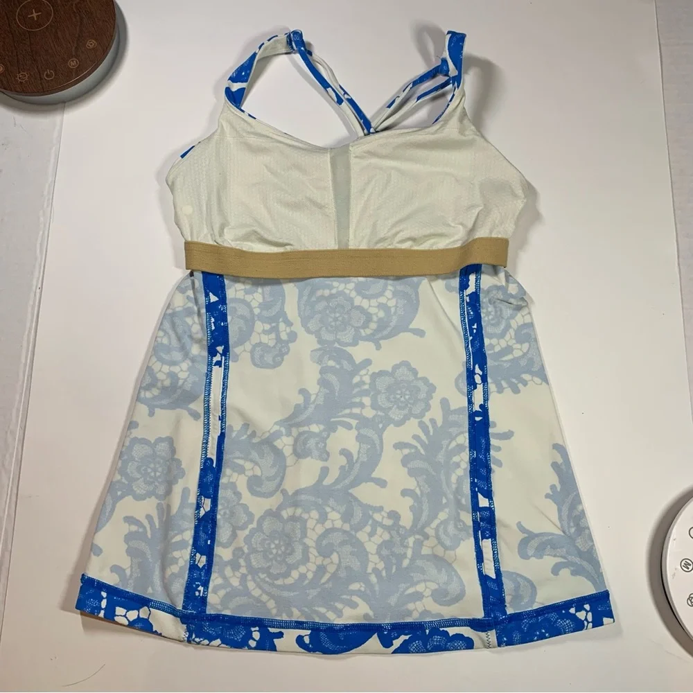 Size 4 Lululemon blue floral pattern X back active tank top - Picture 6 of 8